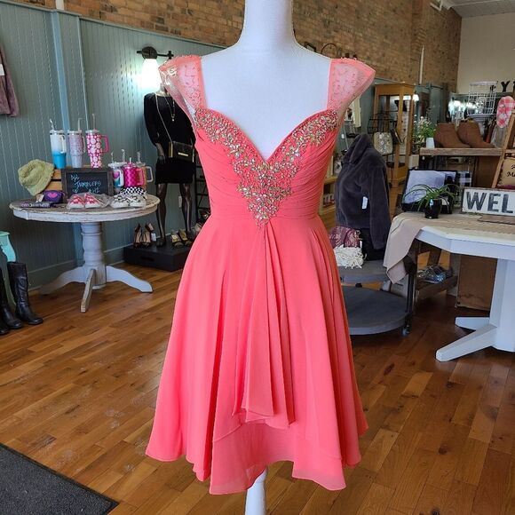 May Queen Dresses & Skirts - May Queen Couture Coral Peach Dress Size 4